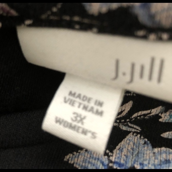 EUC J.Jill◾️Black w Elegant Floral🌸🌼🌺 Design 3… - Picture 10 of 13